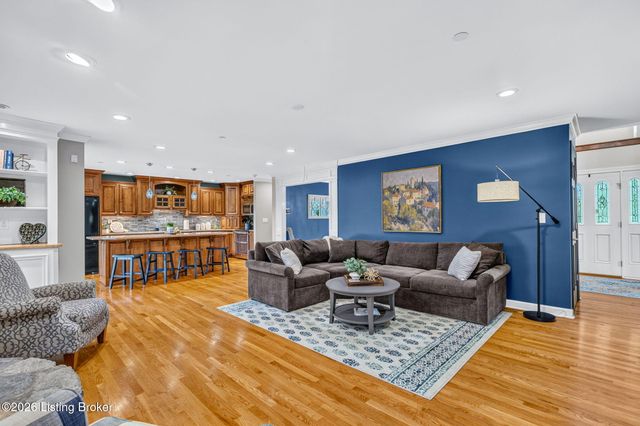 16812 Aiken Rd, Louisville, KY 40245