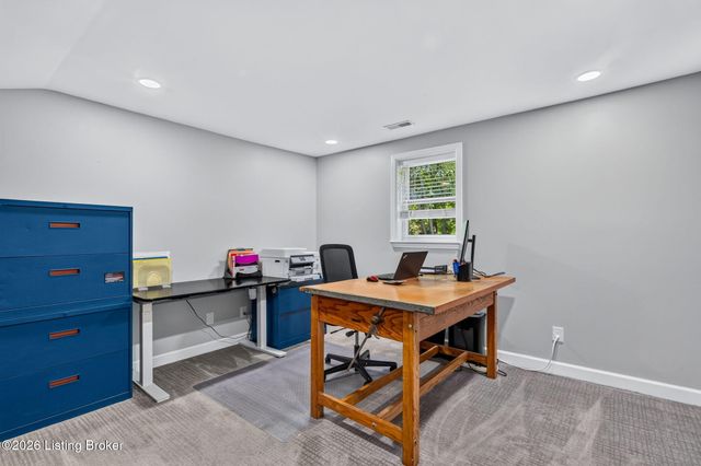 16812 Aiken Rd, Louisville, KY 40245