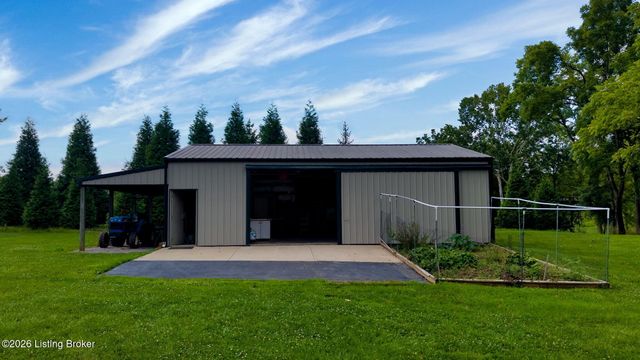 16812 Aiken Rd, Louisville, KY 40245