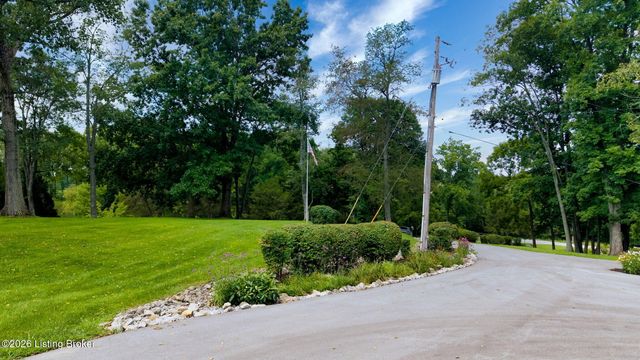16812 Aiken Rd, Louisville, KY 40245