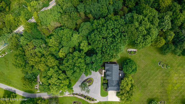 16812 Aiken Rd, Louisville, KY 40245