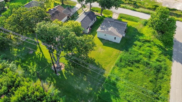 2234 Zapata Street, Freeport, TX 77541