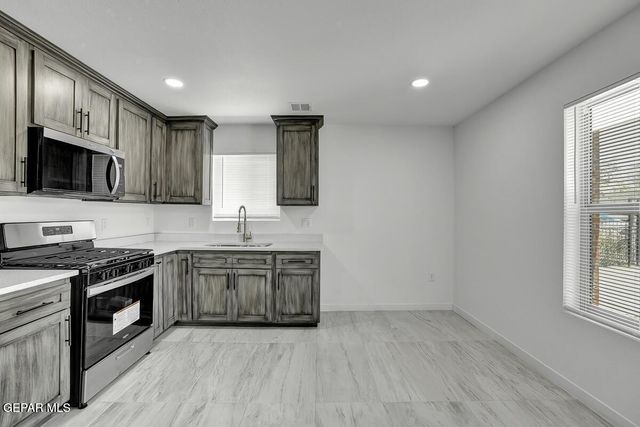 1107 Myrtle Avenue B, El Paso, TX 79901