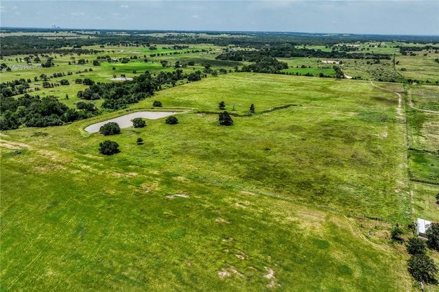 555 Albers Road, Ledbetter, TX 78946