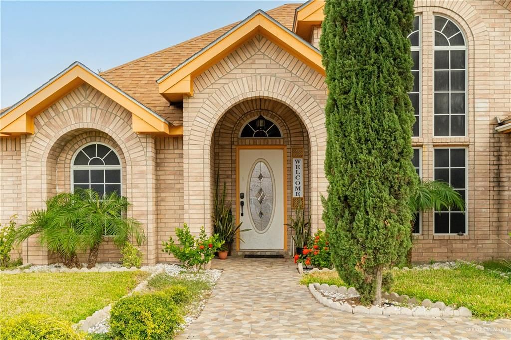 716 Grosbeak Avenue, Pharr, TX 78577