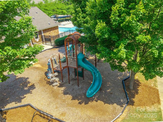 2357 Riding Trail Road, Gastonia, NC 28054