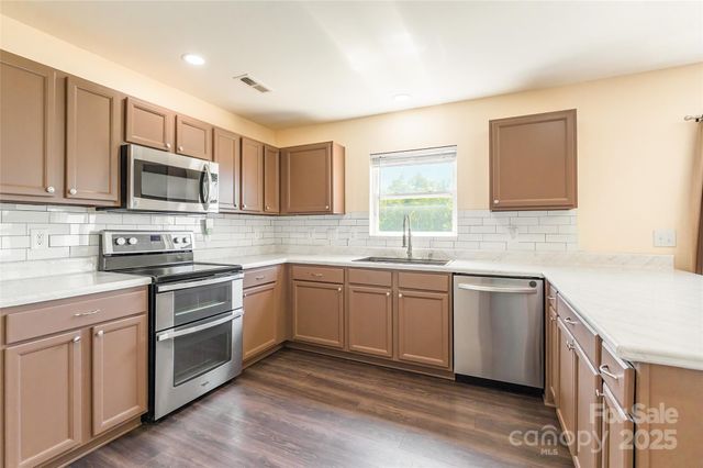 2357 Riding Trail Road, Gastonia, NC 28054