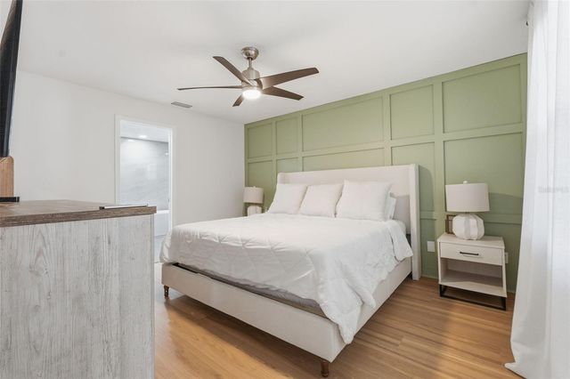 5520 FULMAR DRIVE, Tampa, FL 33625