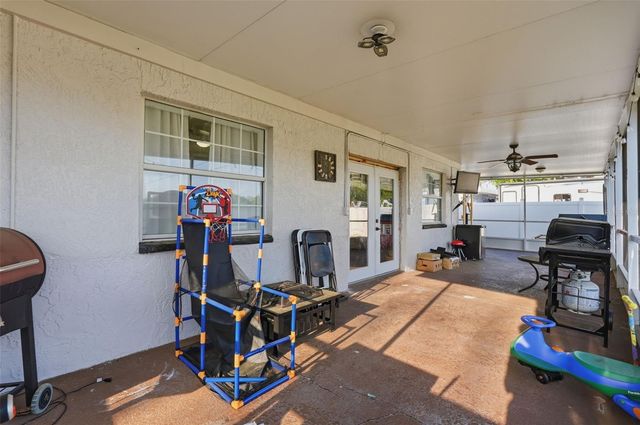 5520 FULMAR DRIVE, Tampa, FL 33625