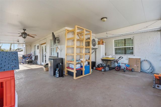 5520 FULMAR DRIVE, Tampa, FL 33625