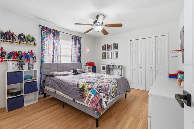 5520 FULMAR DRIVE, Tampa, FL 33625