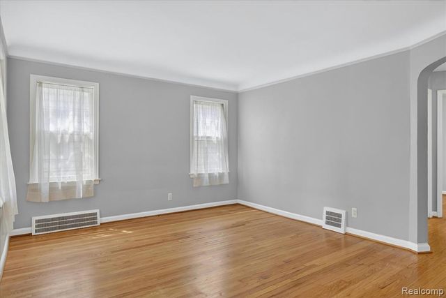 581 Flowerdale Street, Ferndale, MI 48220