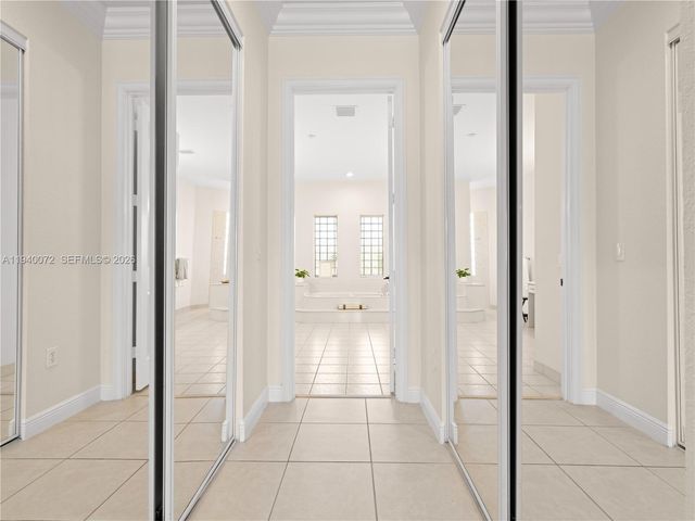 15016 SW 35th St, Davie, FL 33331