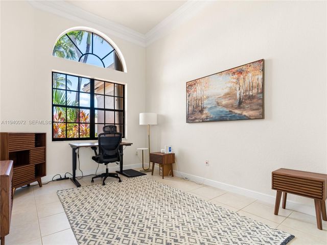 15016 SW 35th St, Davie, FL 33331