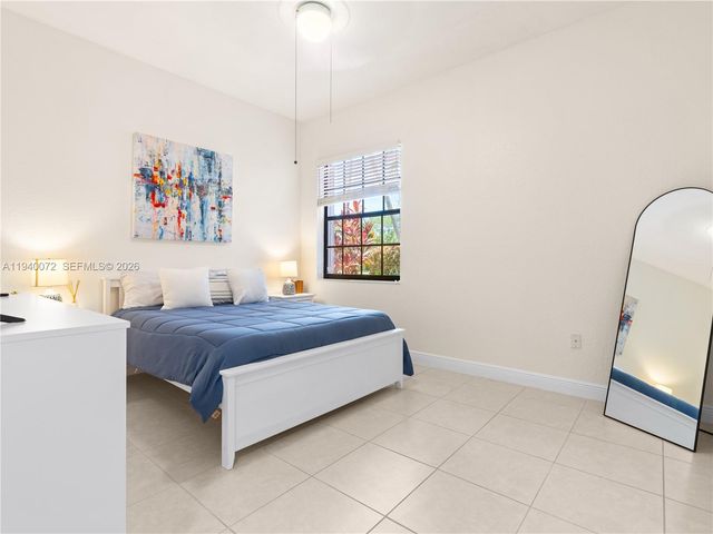 15016 SW 35th St, Davie, FL 33331