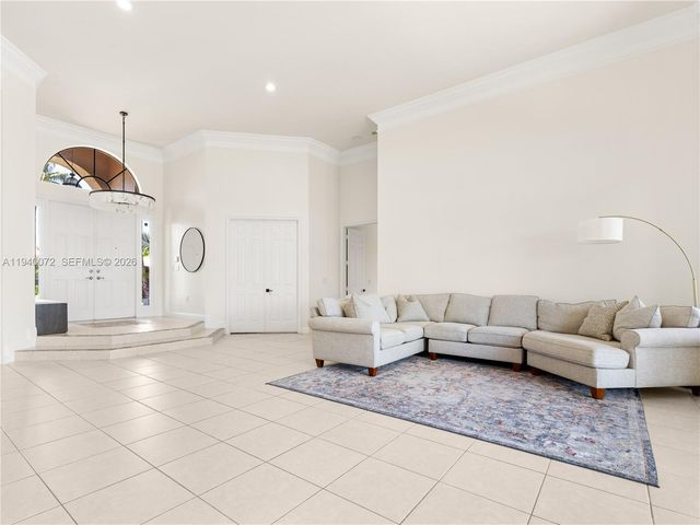 15016 SW 35th St, Davie, FL 33331