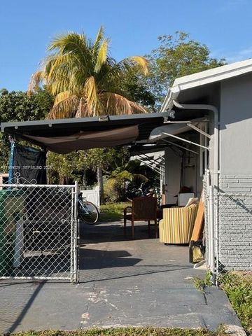1913 SW Gardenia Rd, Fort Lauderdale, FL 33317