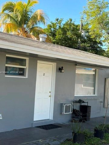 1913 SW Gardenia Rd, Fort Lauderdale, FL 33317