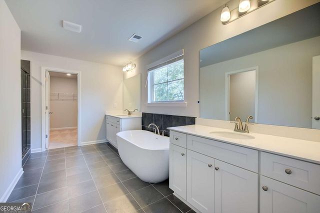 125 Haverling Pass, Hampton, GA 30228