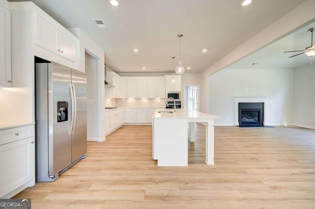 125 Haverling Pass, Hampton, GA 30228