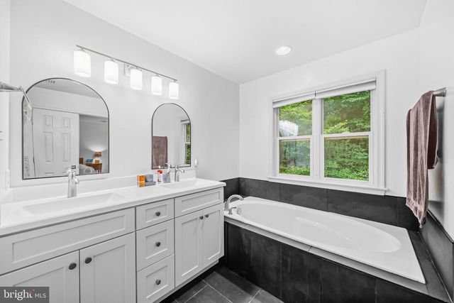 855 THICKET CT, Odenton, MD 21113