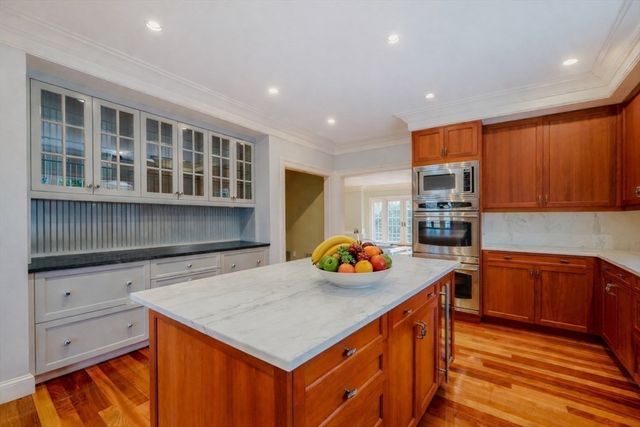 25 Myopia Road, Winchester, MA 01890