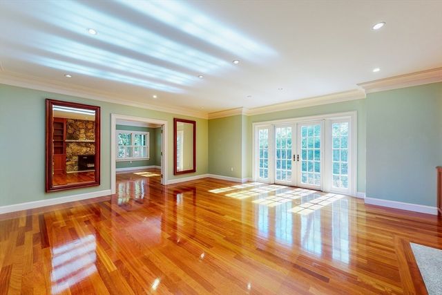 25 Myopia Road, Winchester, MA 01890