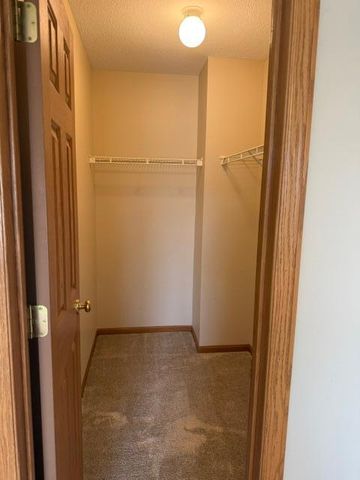 6886 Meadow Grass Lane S, Cottage Grove, MN 55016
