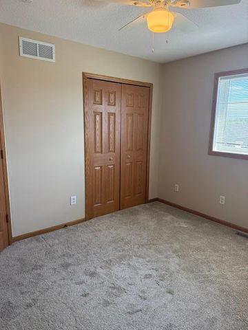 6886 Meadow Grass Lane S, Cottage Grove, MN 55016