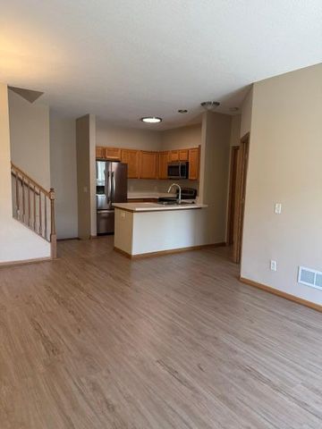 6886 Meadow Grass Lane S, Cottage Grove, MN 55016