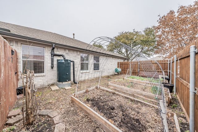 221 Independence Trail, Forney, TX 75126
