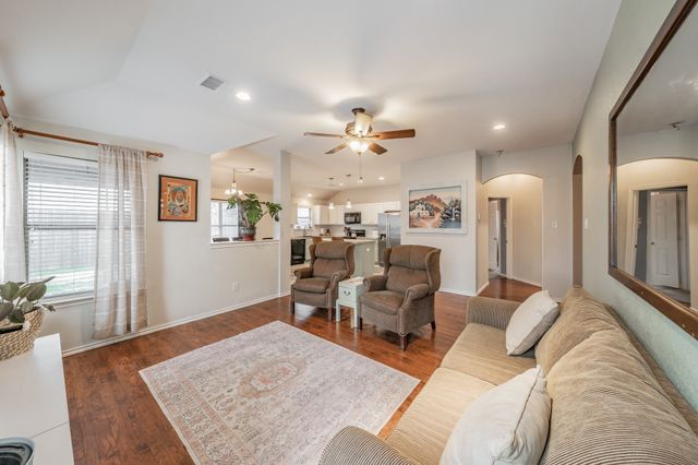 221 Independence Trail, Forney, TX 75126