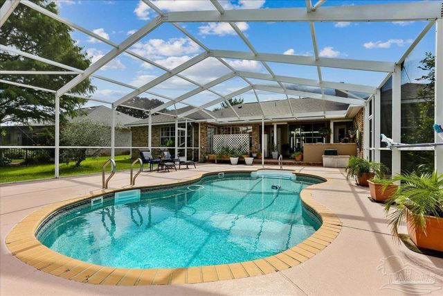 9564 Westgate Cir, Pensacola, FL 32507