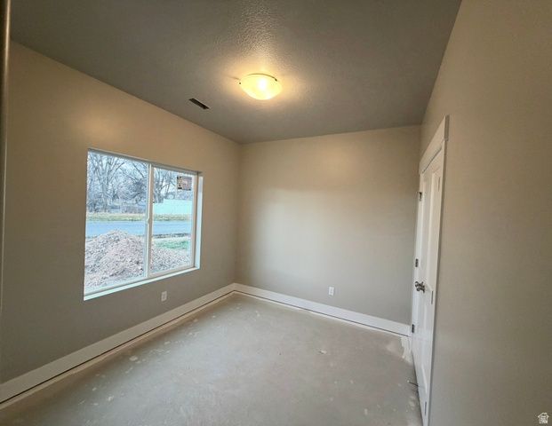 1038 LIBERTY COTTAGES CT, Ogden, UT 84404