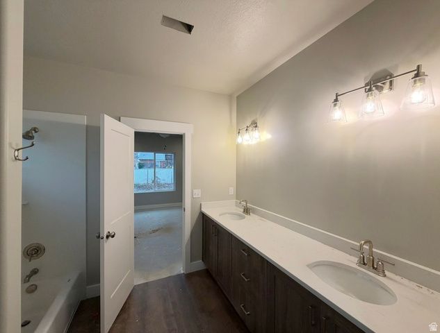 1038 LIBERTY COTTAGES CT, Ogden, UT 84404