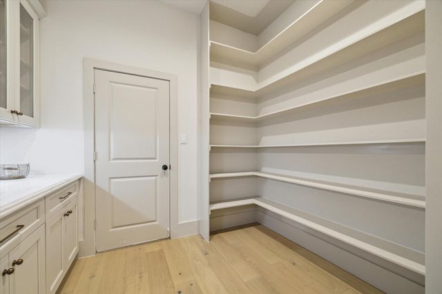 10303 Eddystone Drive, Houston, TX 77043