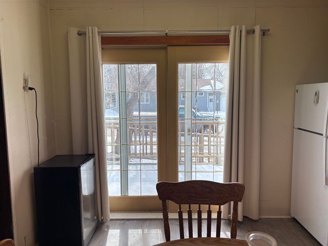 403 1st St SE, Mohall, ND 58761