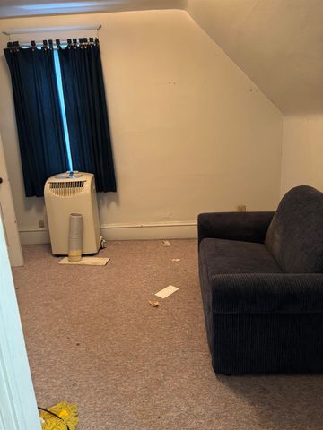 403 1st St SE, Mohall, ND 58761