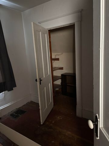 403 1st St SE, Mohall, ND 58761