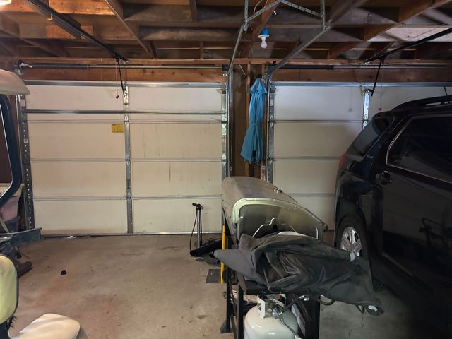 403 1st St SE, Mohall, ND 58761