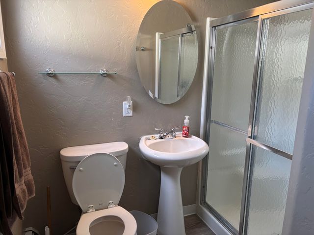 403 1st St SE, Mohall, ND 58761