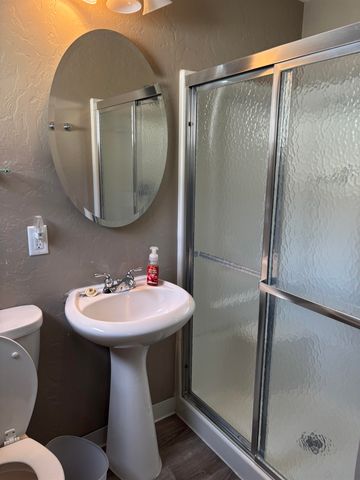 403 1st St SE, Mohall, ND 58761