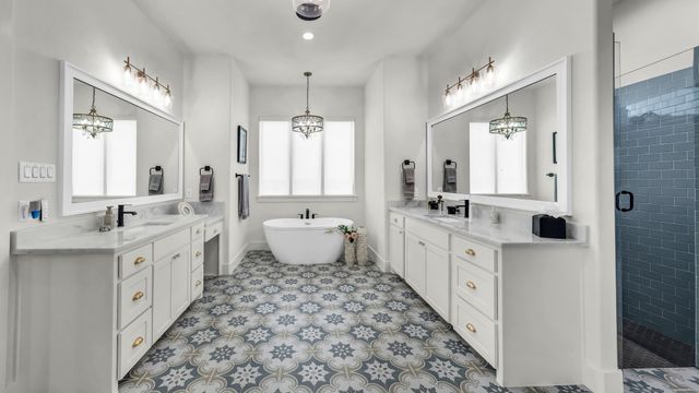 408 Royal Santana Run, Weatherford, TX 76087