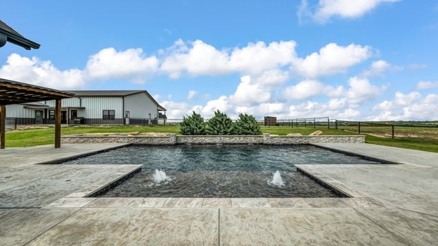 408 Royal Santana Run, Weatherford, TX 76087