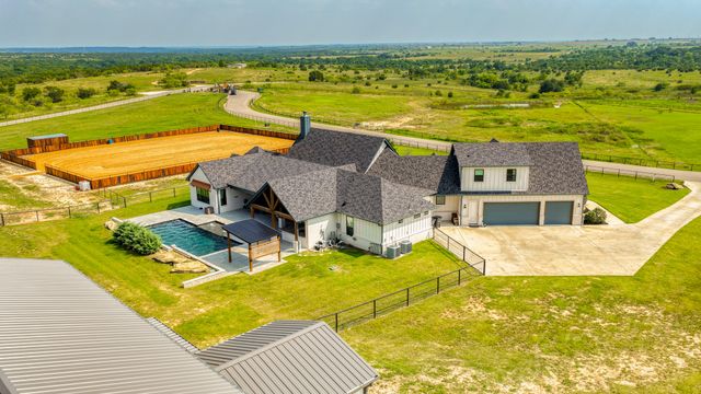 408 Royal Santana Run, Weatherford, TX 76087