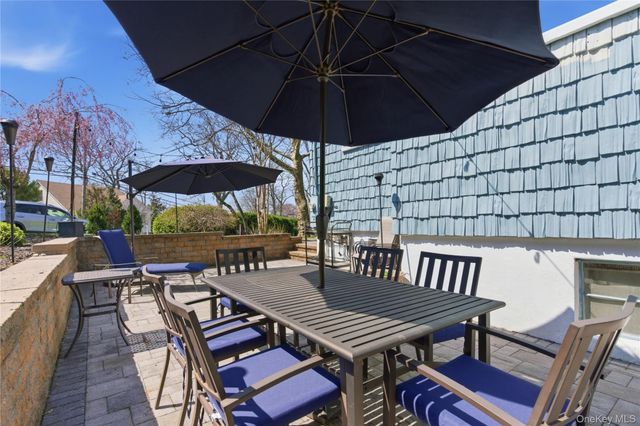 15 Bayard Avenue, Bayville, NY 11709