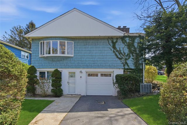 15 Bayard Avenue, Bayville, NY 11709