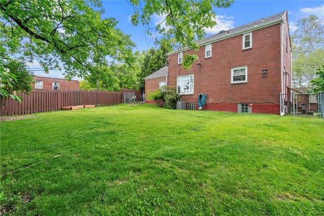 853 Vermont Ave, Mt Lebanon, PA 15234