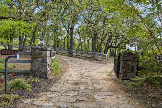 2520 Britt Drive, Argyle, TX 76226