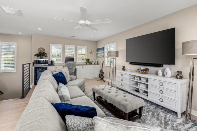 3080 Marron Road, Carlsbad, CA 92010
